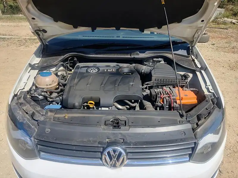 Second Hand Volkswagen Polo [2014-2015] Highline1.5L (D) in Bangalore