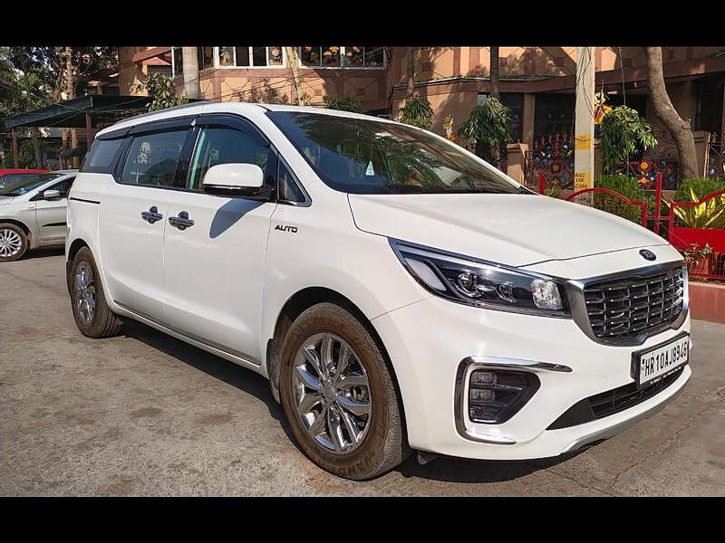 Used 2020 Kia Carnival Limousine 7 STR for sale in Delhi at Rs.36,00