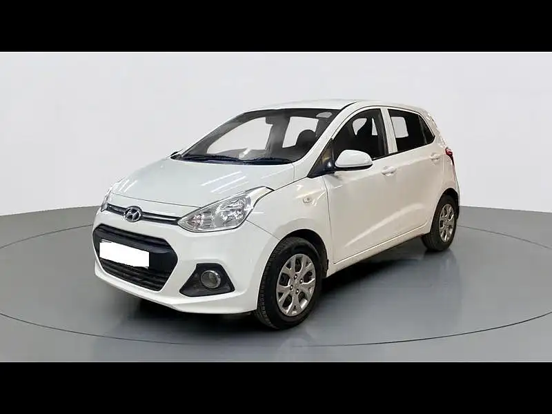 Second Hand Hyundai Grand i10 [2013-2017] Magna 1.1 CRDi [2016-2017] in Zirakpur
