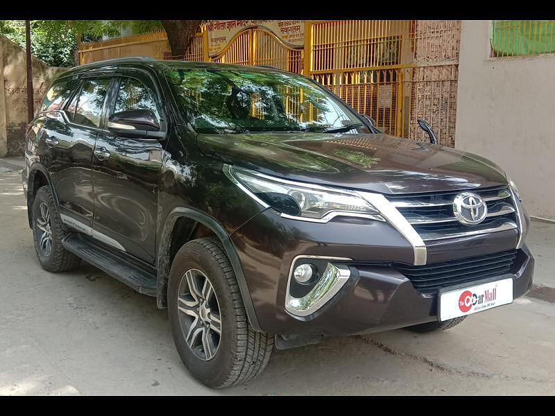 Second Hand Toyota Fortuner [2012-2016] 4x2 AT in Agra
