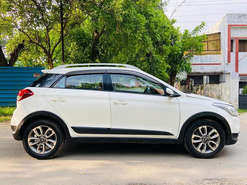Second Hand Hyundai i20 Active [2015-2018] 1.4 SX in Agra