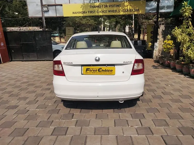 Second Hand Skoda Rapid [2014-2015] 1.5 TDI CR Elegance AT in Surat