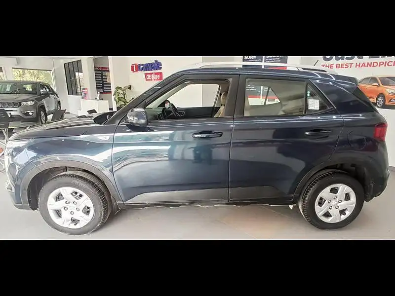 Second Hand Hyundai Venue [2019-2022] S 1.0 Turbo DCT in Ahmedabad