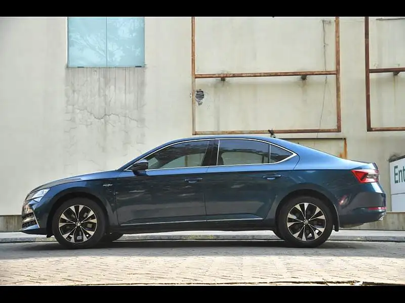 Second Hand Skoda Superb [2016-2020] L&K TSI AT in Kolkata