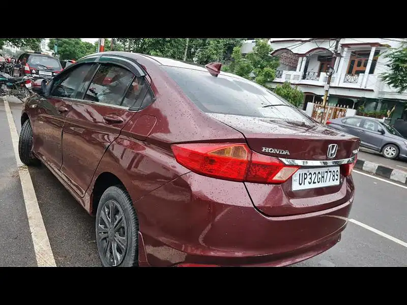 Second Hand Honda City ZX Diesel in Lucknow