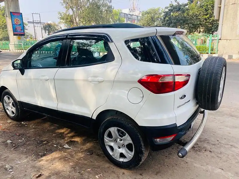 Second Hand Ford EcoSport [2013-2015] Titanium 1.5 TDCi (Opt) in Lucknow