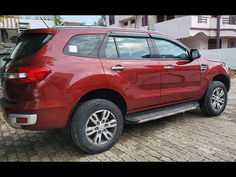 Second Hand Ford Endeavour [2016-2019] Titanium 2.2 4x2 AT in Lucknow