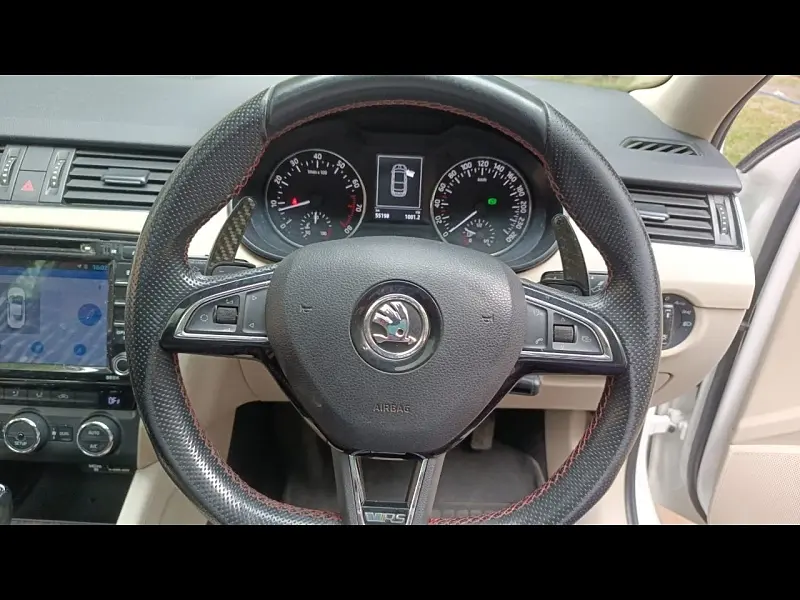 Second Hand Skoda Octavia [2013-2015] Elegance 1.8 TSI AT in Bangalore