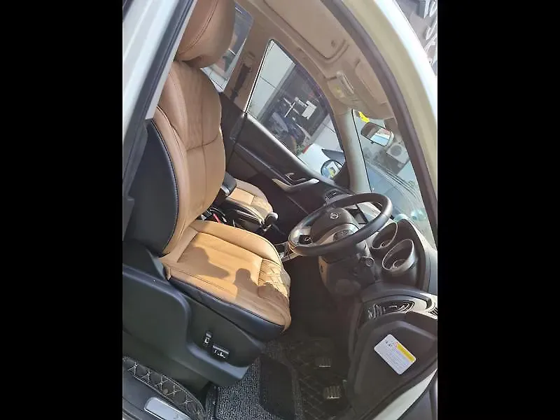 Second Hand Mahindra XUV500 W11(O) [2018-2020] in Lucknow