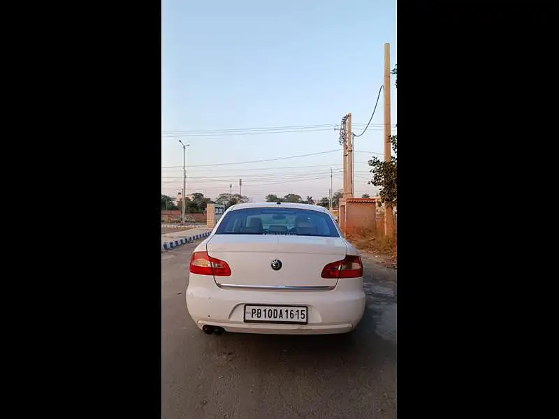 Second Hand Skoda Superb [2009-2014] Elegance 2.0 TDI CR AT in Ludhiana