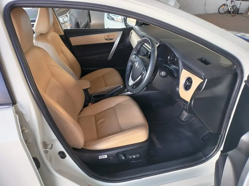 Second Hand Toyota Corolla Altis [2014-2017] VL AT Petrol in Bangalore
