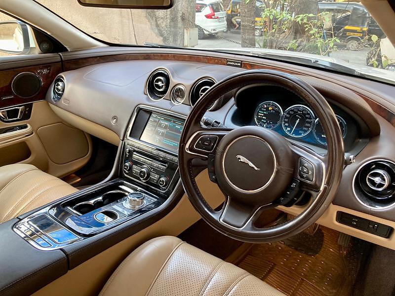 Jaguar XJ L 3.0 Premium Luxury [2016-2018]