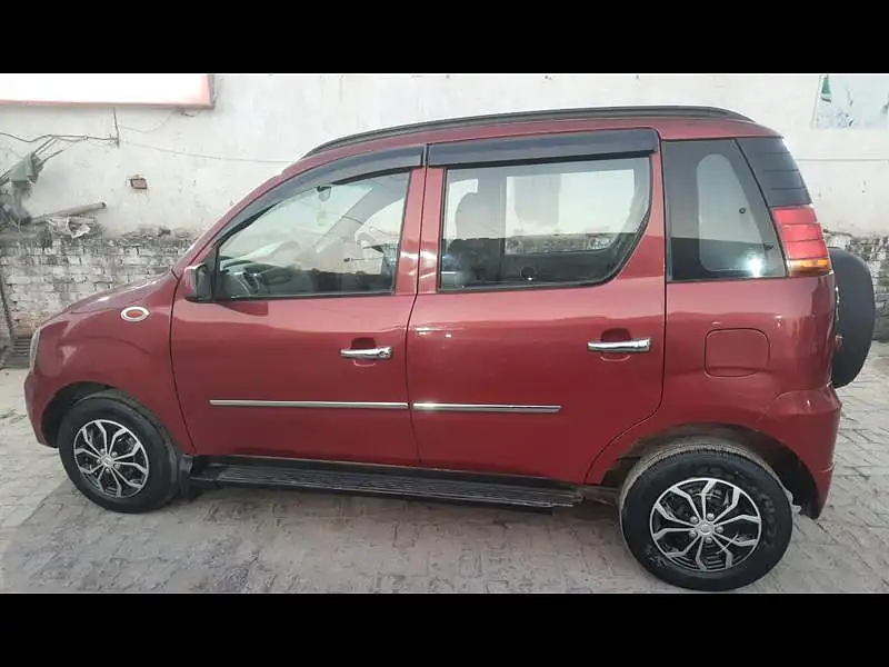 Second Hand Mahindra Quanto [2012-2016] C8 in Lucknow