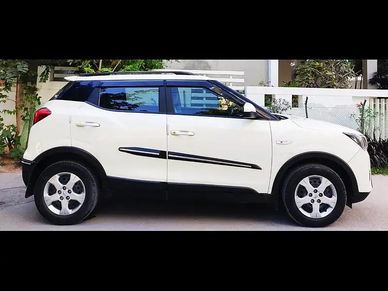 Second Hand Mahindra XUV300 W6 1.5 Diesel AMT in Hyderabad