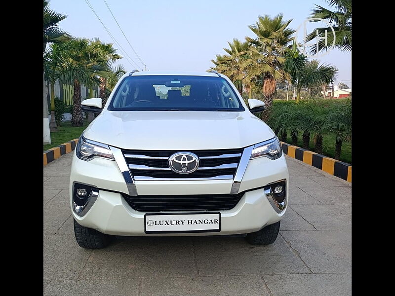 Used 2018 Toyota Fortuner [2016-2021] 2.8 4x2 AT [2016-2020] for sale at Rs. 30,99,999 in Chandigarh