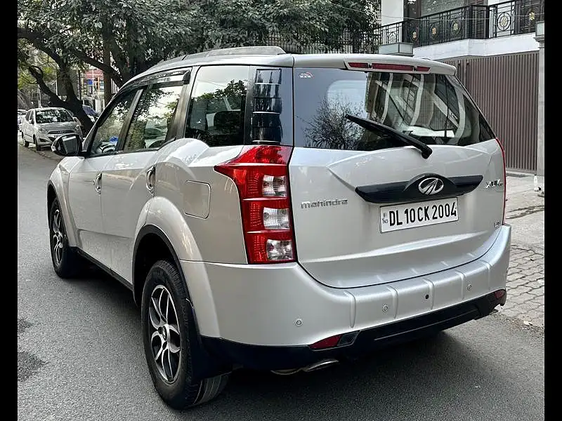 Second Hand Mahindra XUV500 [2015-2018] W6 in Delhi