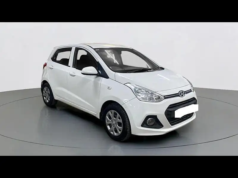 Second Hand Hyundai Grand i10 [2013-2017] Magna 1.1 CRDi [2016-2017] in Zirakpur