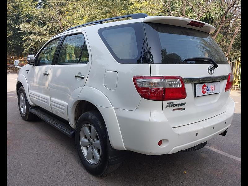 Second Hand Toyota Fortuner [2009-2012] 3.0 MT in Agra