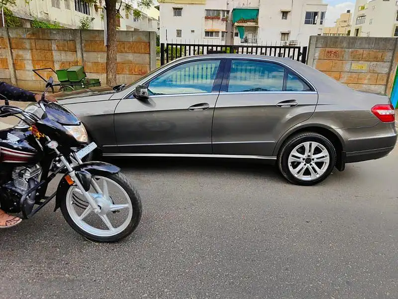 Second Hand Mercedes-Benz E-Class [2006-2009] 220 CDI AT in Ahmedabad