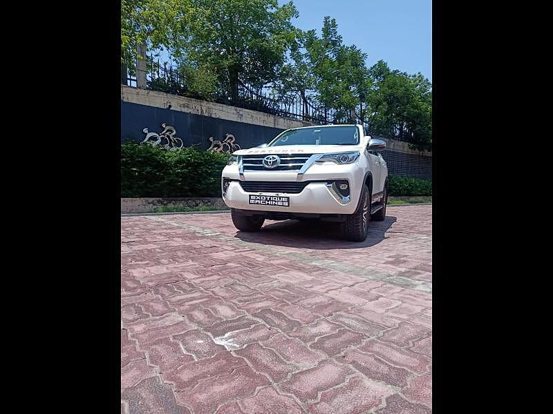 Second Hand Toyota Fortuner [2016-2021] 2.8 4x2 MT [2016-2020] in Lucknow