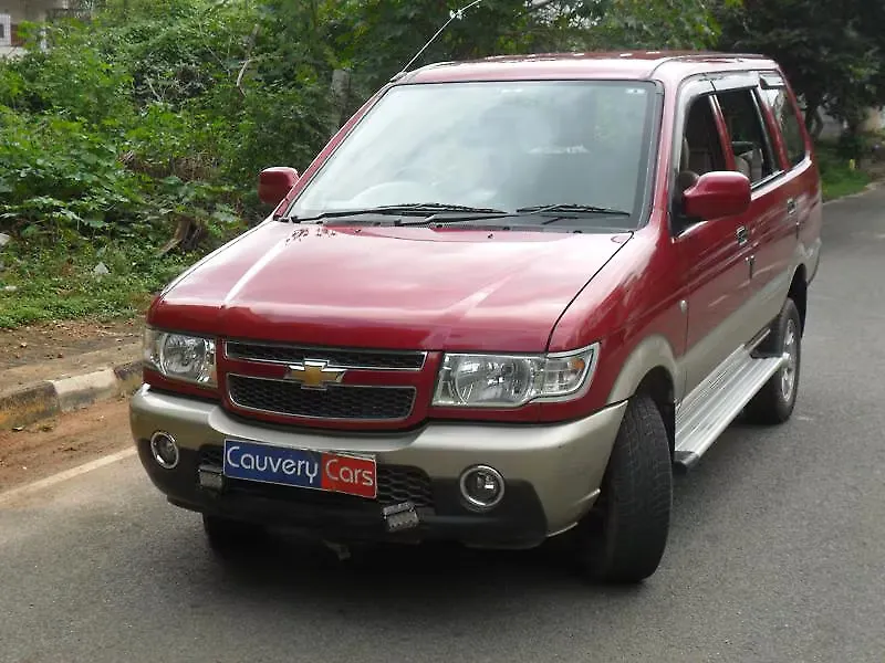 Used 2017 Chevrolet Tavera Neo 3 LT 8 STR BSIII (D2214851) for sale