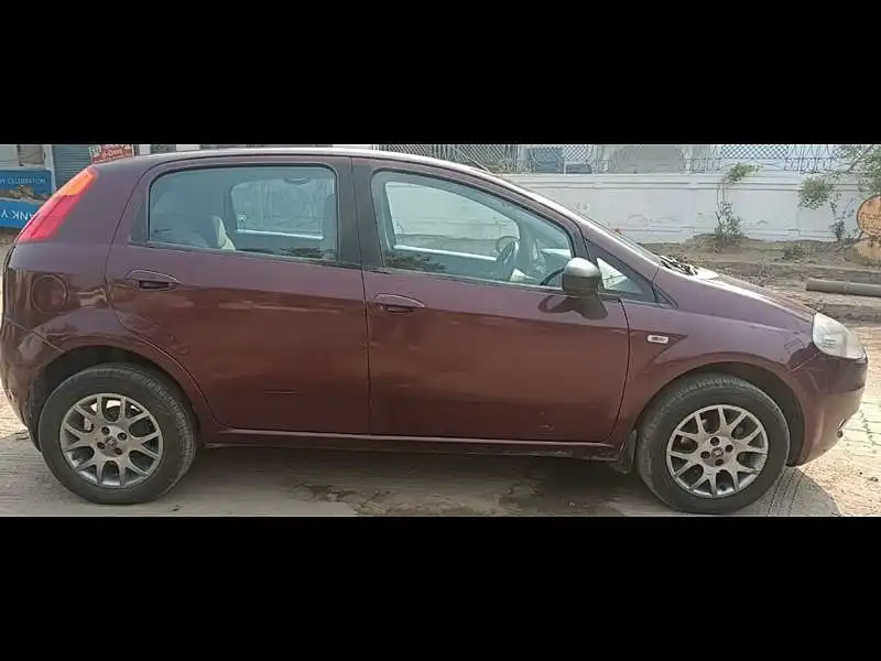 Second Hand Fiat Punto [2011-2014] Emotion 1.4 in Kanpur