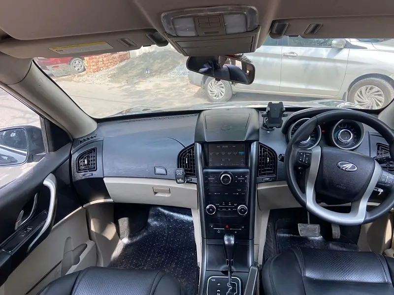 Second Hand Mahindra XUV500 [2015-2018] W6 AT in Delhi
