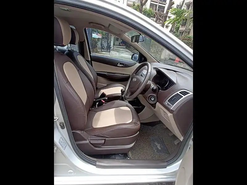 Second Hand Hyundai i20 [2010-2012] Magna 1.2 in Mumbai