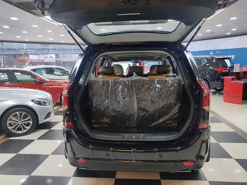 Used Mahindra XUV500 W11 in Bangalore