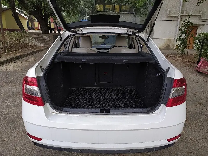 Second Hand Skoda Octavia [2015-2017] 1.4 TSI Ambition Plus in Bangalore