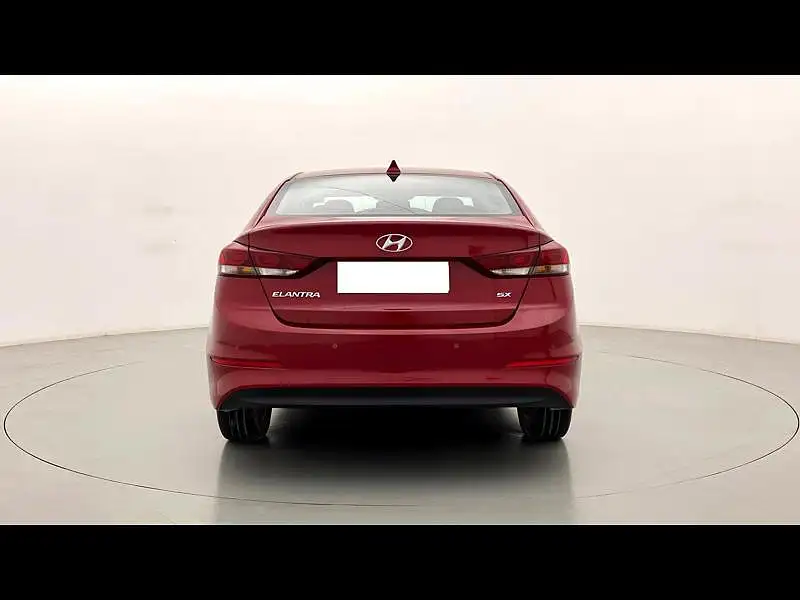 Second Hand Hyundai Elantra SX (O) 2.0 AT in Bangalore
