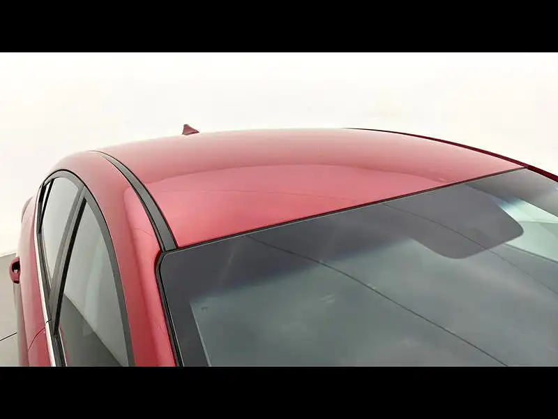 Second Hand Hyundai Elantra SX (O) 2.0 AT in Bangalore