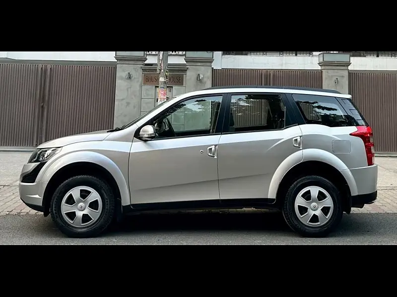 Second Hand Mahindra XUV500 [2015-2018] W6 AT in Delhi