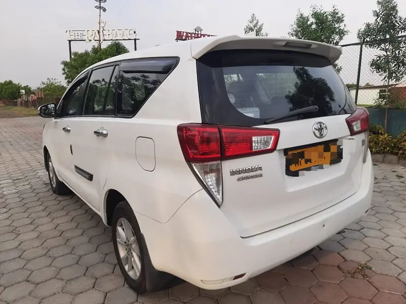 Used Toyota Innova Crysta [2016-2020] 2.4 G 7 STR [2016-2017] in Indore