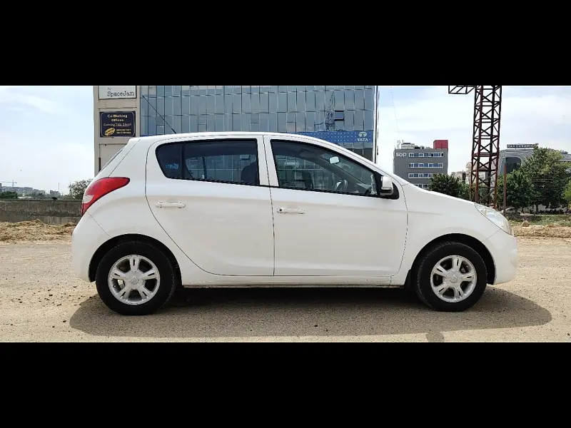 Second Hand Hyundai i20 [2010-2012] Sportz 1.2 BS-IV in Mohali