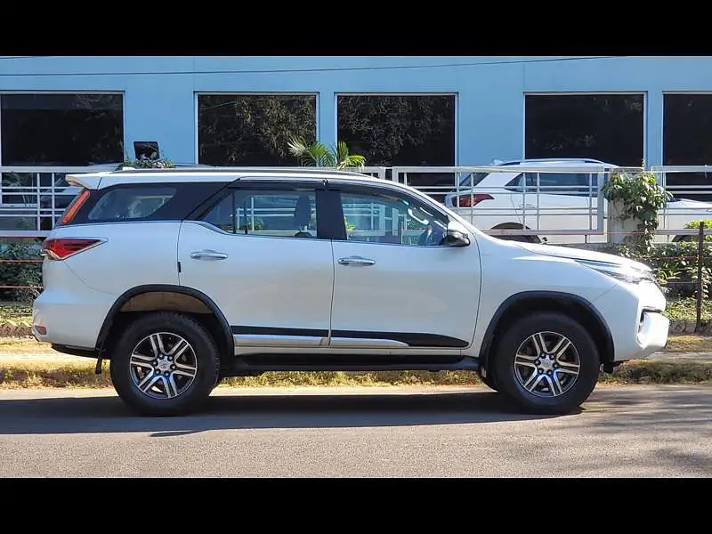 Second Hand Toyota Fortuner [2016-2021] 2.8 4x2 AT [2016-2020] in Chandigarh