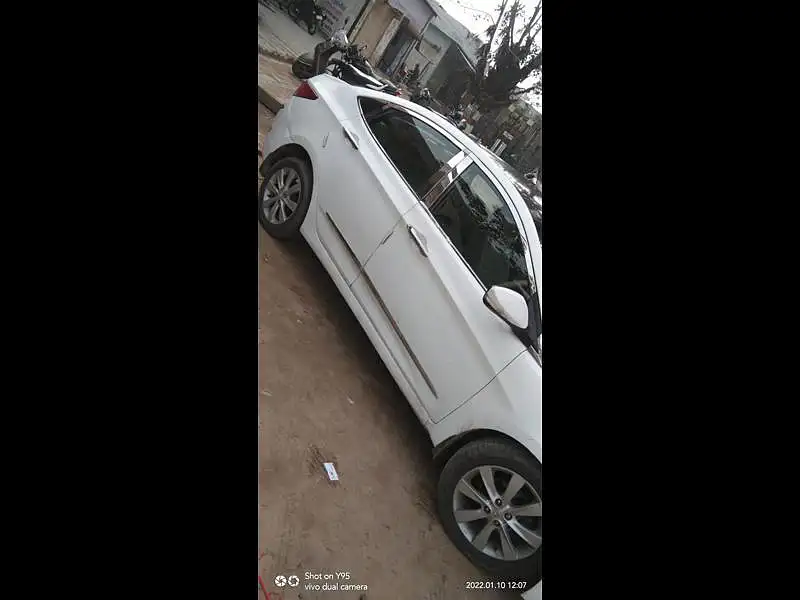 Second Hand Hyundai Verna [2011-2015] Fluidic 1.6 CRDi SX in Bulandshahar