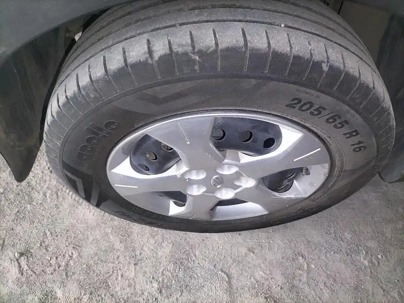Second Hand Mahindra XUV300 W6 1.5 Diesel AMT in Hyderabad