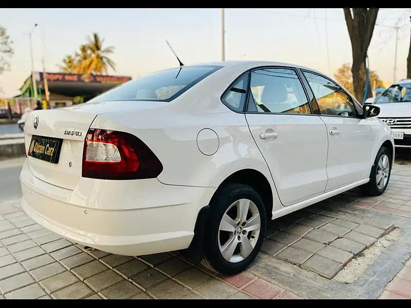 Second Hand Skoda Rapid [2011-2014] Ambition 1.6 TDI CR MT in Bangalore