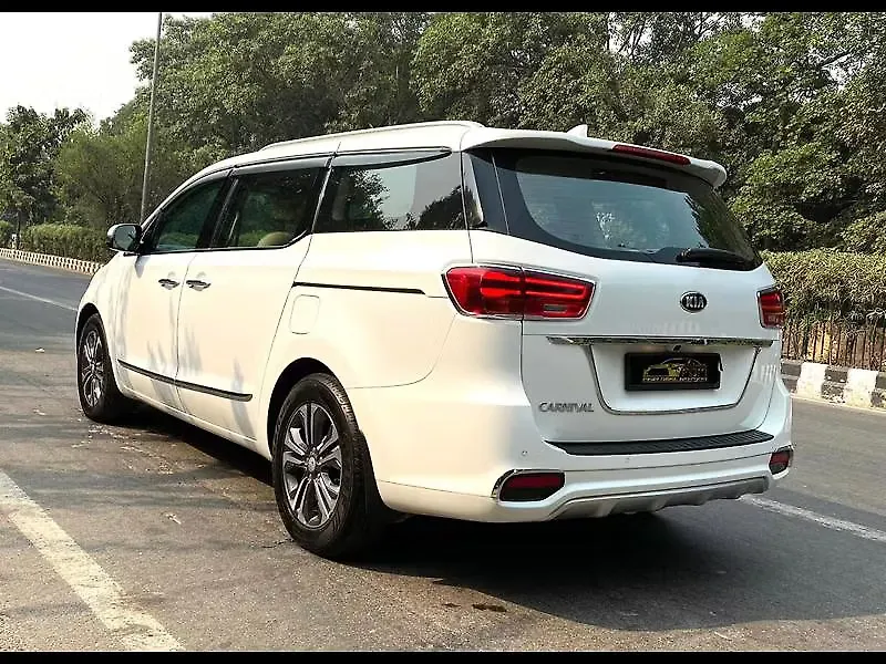 Kia carnival prestige
