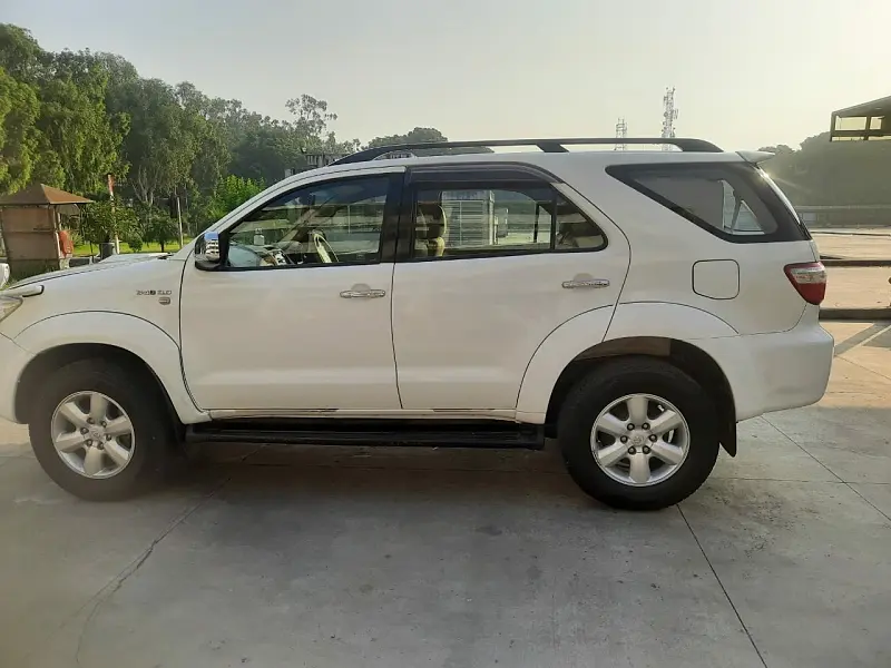 Second Hand Toyota Fortuner [2009-2012] 3.0 MT in Chandigarh
