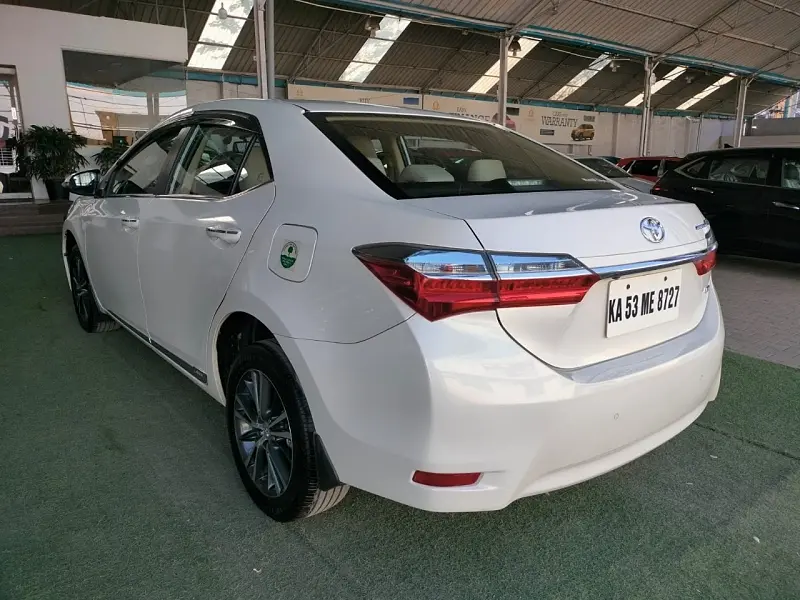 Second Hand Toyota Corolla Altis [2014-2017] VL AT Petrol in Bangalore