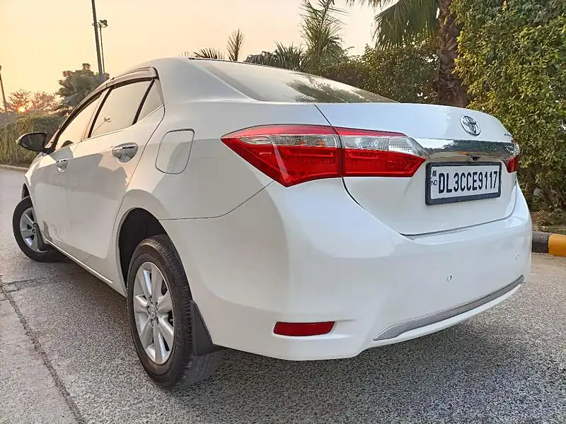 Second Hand Toyota Corolla Altis [2014-2017] GL Petrol in Delhi