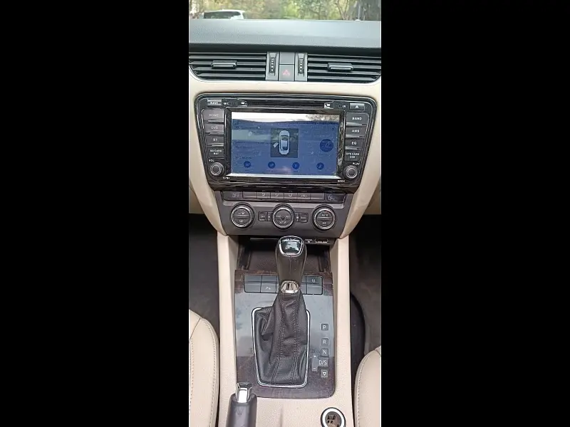 Second Hand Skoda Octavia [2013-2015] Elegance 1.8 TSI AT in Bangalore