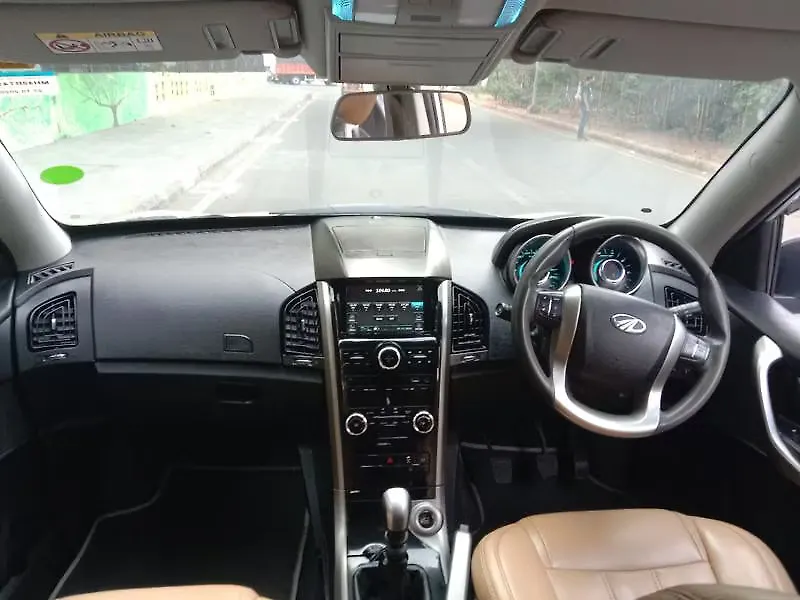Second Hand Mahindra XUV500 W7 [2018-2020] in Navi Mumbai