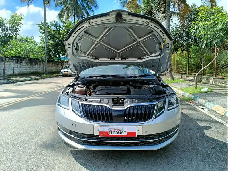 Second Hand Skoda Octavia [2017-2021] 1.8 TSI L&K in Bangalore