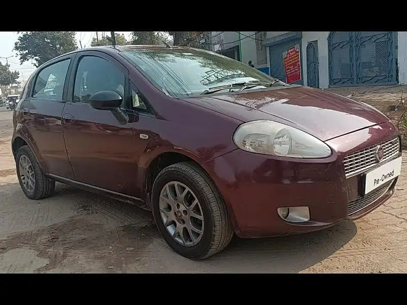 Second Hand Fiat Punto [2011-2014] Emotion 1.4 in Kanpur