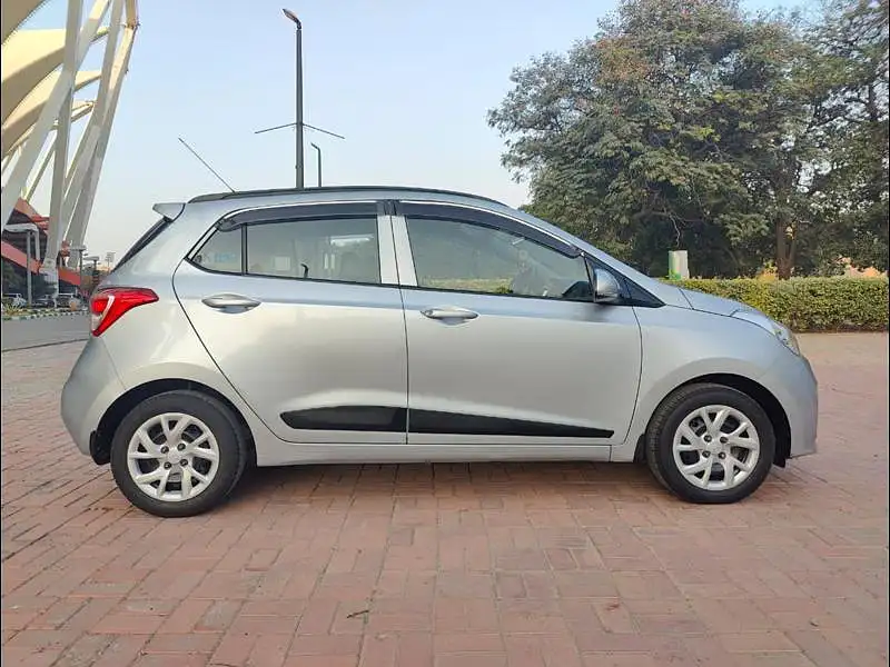 Second Hand Hyundai Grand i10 [2013-2017] Sportz 1.2 Kappa VTVT [2016-2017] in Delhi