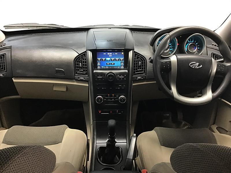 Second Hand Mahindra XUV500 [2015-2018] W6 in Bangalore