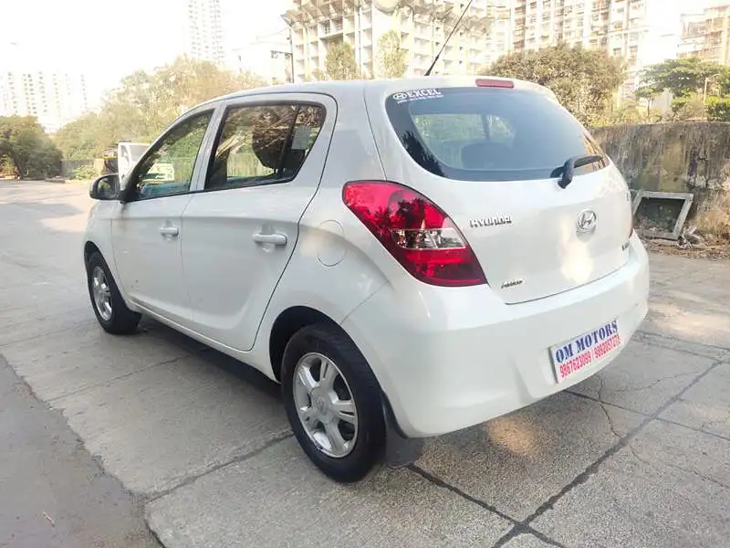 Second Hand Hyundai i20 [2010-2012] Asta 1.4 AT with AVN in Mumbai